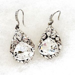Gorgeous Haute Bride Chandelier Earrings